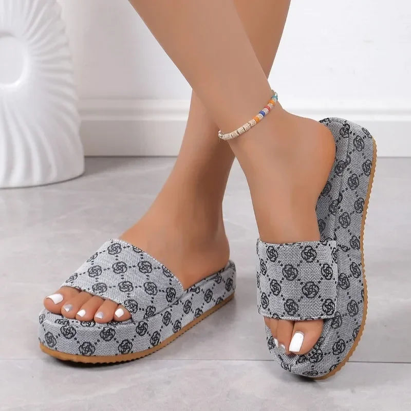 Blushie Platform Slides